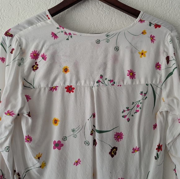 GAP White Pink Floral Blouse Lightweight Long Sleeves Split-Neck Top Size S - Picture 4 of 11